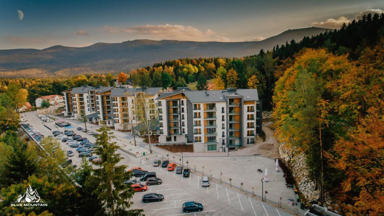 שצ'קלארסקה פוראובה Blue Mountain Resort מראה חיצוני תמונה